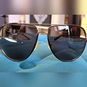 Valentino V116S Aviator Style Sunglasses Unisex